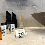 Celeste Luxury * Lardos
