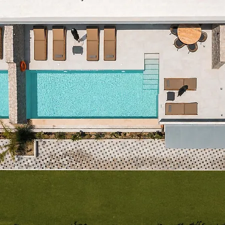 Celeste Luxury * Lardos