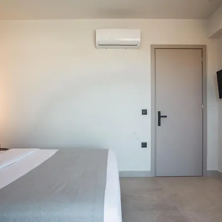 Celeste Luxury Villa *