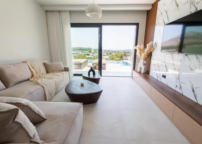 Celeste Luxury * Lardos