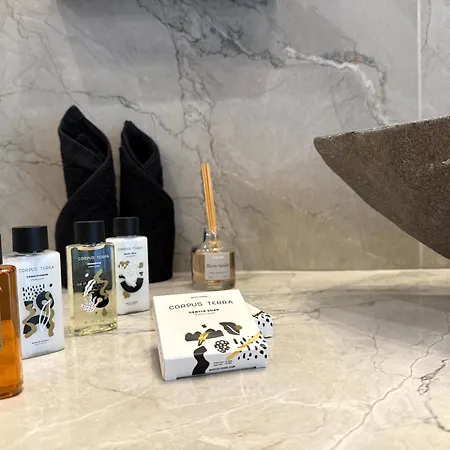 Celeste Luxury * Lardos